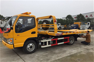 叶榭镇哪里有拖车服务