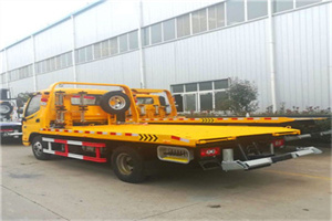 叶榭镇附近拖车救援搭电